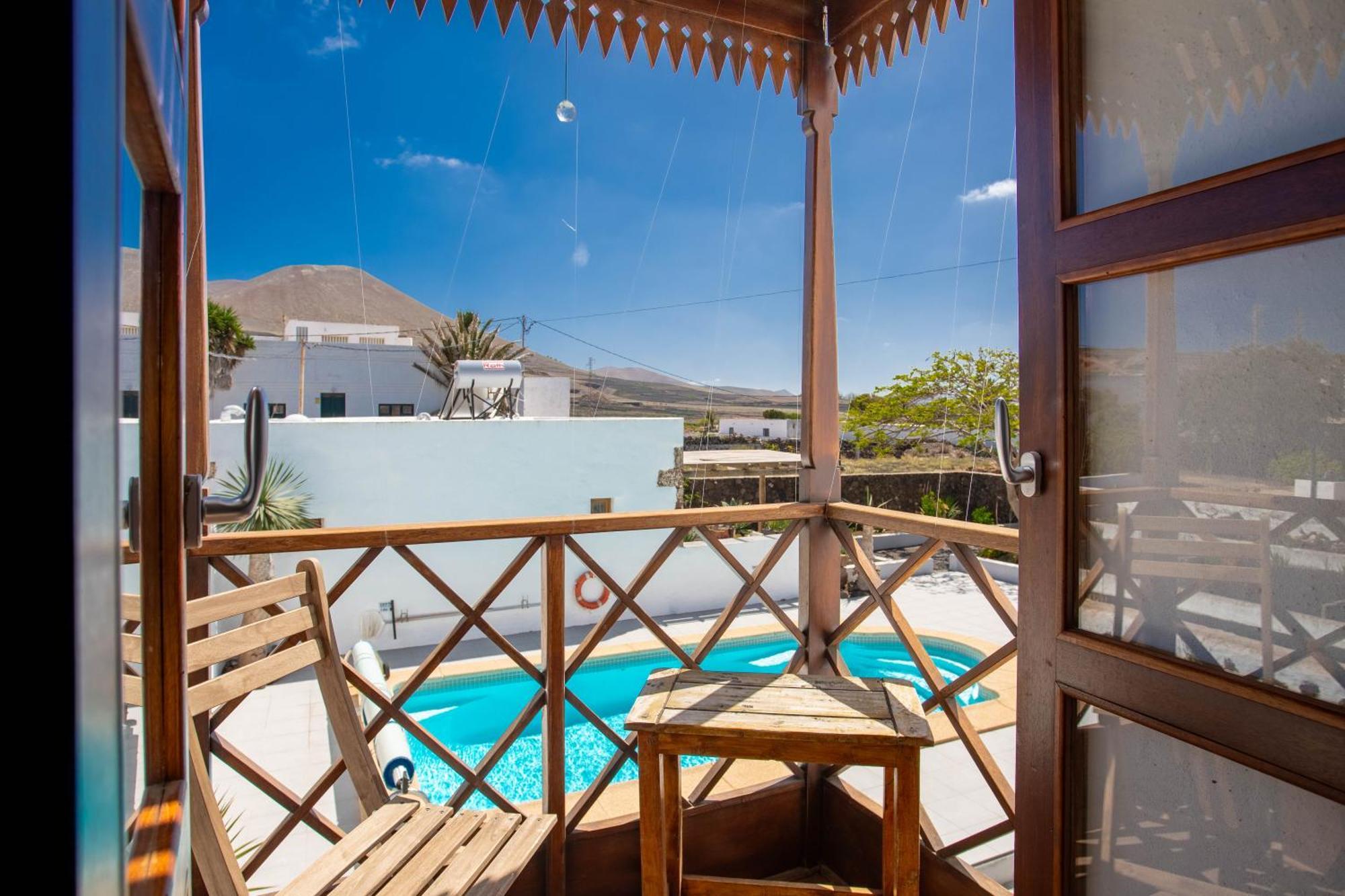 Balcon Botanico - Shared Pool - Island Location - 10 Mins Drive To Famara And La Santa Appartement Tiagua